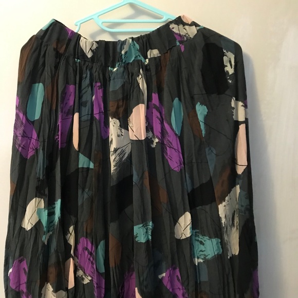 Colourful skirt from Korea - Picture 2 of 3